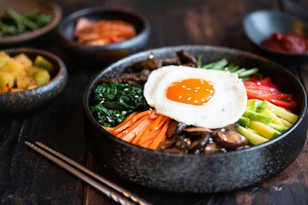 What's the Best Way to Create a Flavor-Packed Korean Bibimbap with Gochujang Sauce?